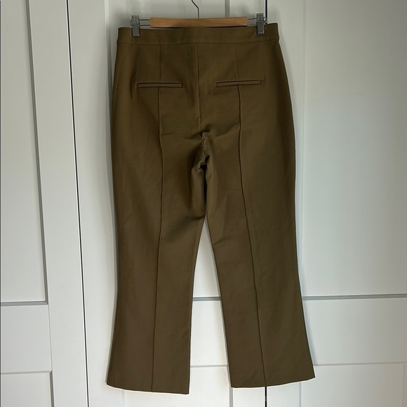 Vince Mid-Rise Pintuck Crop Flared Pants Olive Green | 8 - Picture 5 of 7